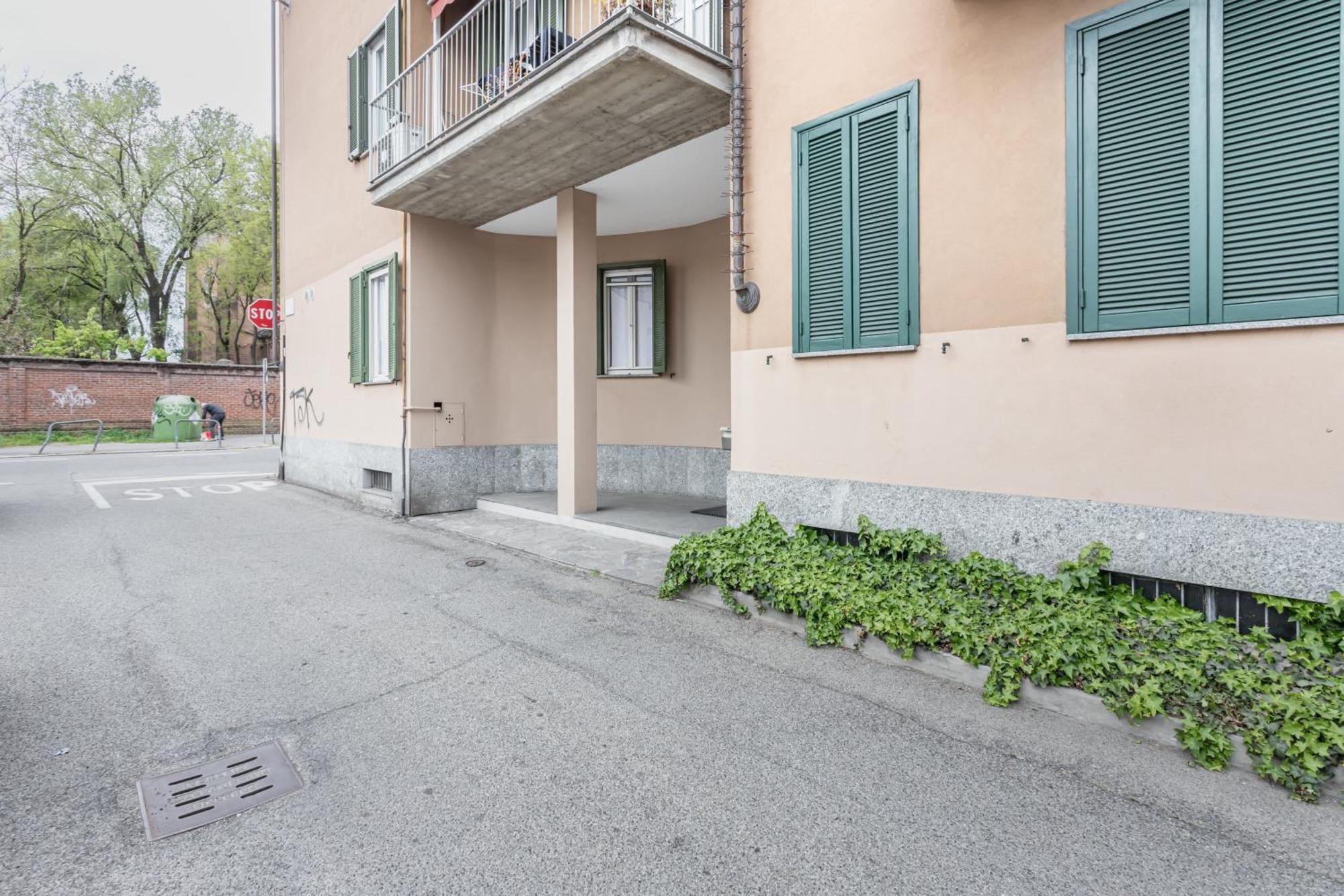 Casa Fiordaliso - Pavia City - By Host4U Apartment Exterior photo